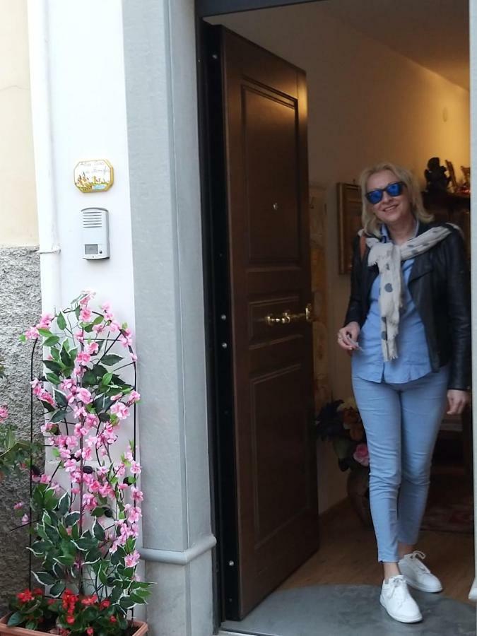 Antica Casa Di Famiglia Hotel Castiglione del Lago Exterior foto